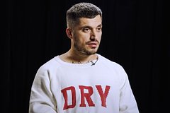 Нарколог оценил шансы Паши Техника выйти из комы