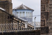 Мужчина и женщина сняли свой секс на улице в чужой стране и попали в тюрьму