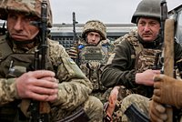 На киевском рынке нашли трофеи ВСУ из Курской области. Иконы и медали перепродают коллекционерам в Европе