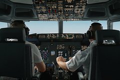 На радаре российского пассажирского самолета возникли фантомные метки