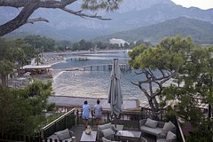 Россиянам назвали самые выгодные направления для отдыха летом