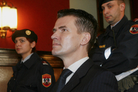 Россиянка привезла из Дубая украшения и оказалась под угрозой тюрьмы