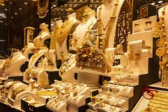 Россиянка привезла из Дубая украшения и оказалась под угрозой тюрьмы