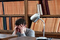 Российская стюардесса два года прогуливала работу, но получала по 100 тысяч рублей в месяц. Как ей это удалось?