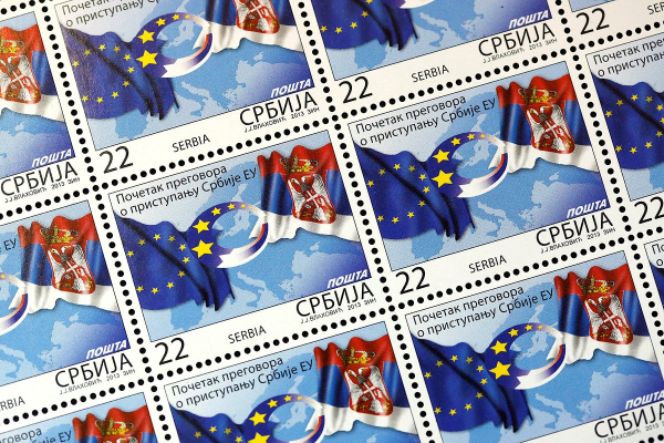 Сербия может ввести визовый режим с Россией. Закроет ли это окно в Европу для россиян?