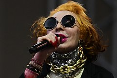 Суд взыскал долг по коммунальным платежам с Жанны Агузаровой