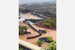 Туристов предупредили о мощном потопе на популярном курорте Европы