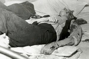 В офисе музея нашли книгу с переплетом из кожи известного убийцы