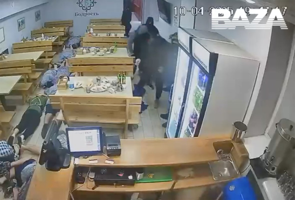 Задержание мигрантов в московской бане обернулось международным скандалом. Как развивались события?