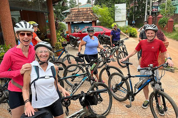 Женщина устала от неизлечимой болезни мужа, бросила все и отправилась колесить по миру. Как это перевернуло ее жизнь