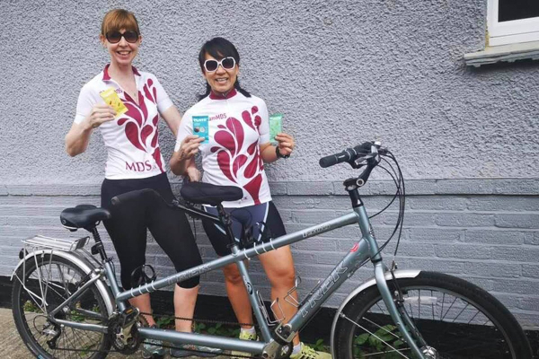 Женщина устала от неизлечимой болезни мужа, бросила все и отправилась колесить по миру. Как это перевернуло ее жизнь