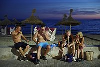 Британские пенсионеры остались без жилья в Испании из-за наплыва туристов