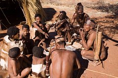 Британский пенсионер заставил детей в Африке позировать для порноснимков за конфеты