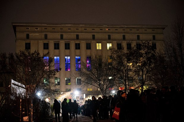 Мир помешался на ночных путешествиях. Что такое ночной туризм и почему его поклонников больше не устраивает обычный отдых?