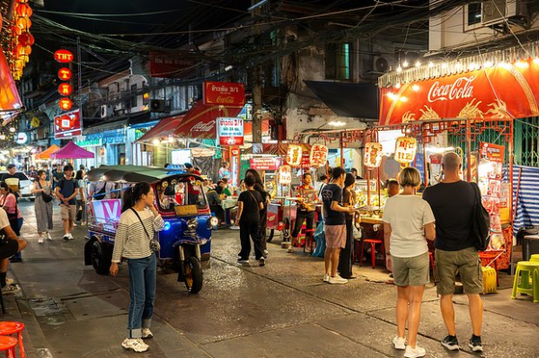 Мир помешался на ночных путешествиях. Что такое ночной туризм и почему его поклонников больше не устраивает обычный отдых?