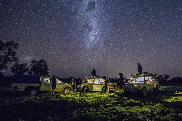 Мир помешался на ночных путешествиях. Что такое ночной туризм и почему его поклонников больше не устраивает обычный отдых?
