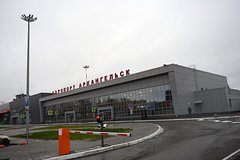 Ограничения на полеты ввели в двух российских аэропортах