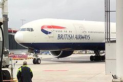 Пассажиров самолета выгнали с рейса из-за загадочной сыпи у ребенка