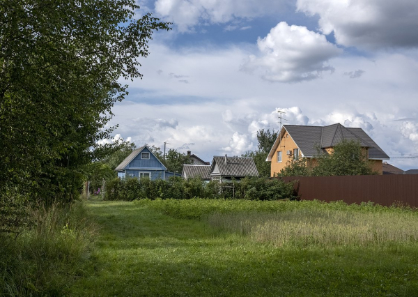 Россияне могут получить дачу и землю бесплатно. Что для этого нужно?