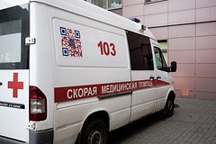 Россияне поели в бизнес-зале аэропорта и провели отпуск в больнице на Алтае с отравлением