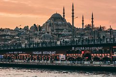 Россиянка побывала в Стамбуле и описала цены там фразой &laquo;остались без штанов&raquo;