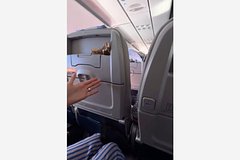 Россиянка раскритиковала одну привычку пассажиров самолета и вызвала споры в сети