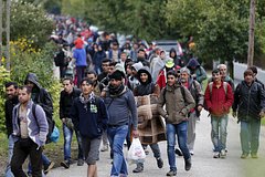 Российская тревел-блогерша описала нашествие мигрантов в Европе фразой &laquo;не завидую&raquo;