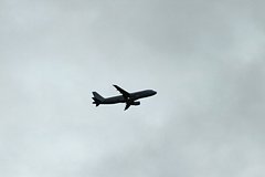 Российские пилоты увидели шар в небе над Москвой