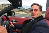 Турист спрятал наличные на спине и оказался под угрозой многомиллионного штрафа