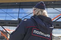 Восьмилетний мальчик выпал из окна и распорол живот в отеле на курорте Европы