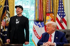 Маск намекнул на педофилию Трампа