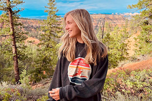 Молодой турист выпал с 21-го этажа отеля в Таиланде и не выжил