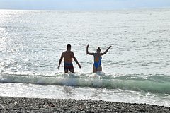 На российском курорте начали сдавать туристам в аренду кусочки пляжа за 1,5 тысячи рублей