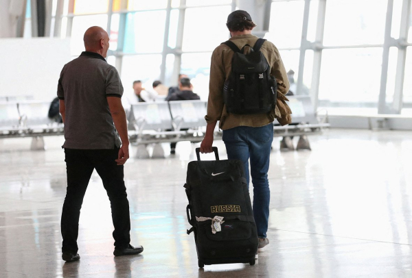 &laquo;Не будет выбора&raquo;. Армения может закрыть небо для российских самолетов. Что об этом известно?