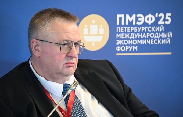 &laquo;Не будет выбора&raquo;. Армения может закрыть небо для российских самолетов. Что об этом известно?