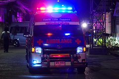 Не умеющая плавать российская туристка бросилась спасать сына в Таиланде и едва не утонула