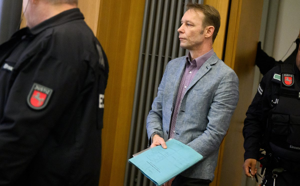 &laquo;Она не кричала&raquo;. Насильник похитил трехлетнюю туристку под носом у родителей. Почему за 18 лет он так и не понес наказания?