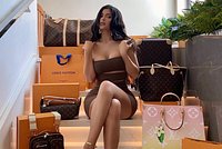 Россиянка прилетела из ОАЭ и оказалась под угрозой тюрьмы из-за алмаза в носке