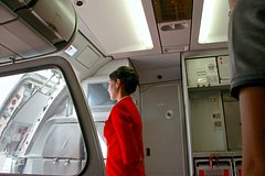 Российская стюардесса назвала авиакомпании с самыми высокими зарплатами