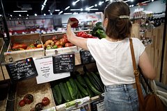 Российская тревел-блогерша раскрыла цены на продукты во Франции