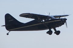 Самолет времен Второй мировой войны с пассажирами на борту упал в горах