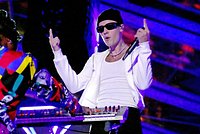 Сотрудники аэропорта обнаружили в чемодане пенсионера пять килограммов метамфетамина