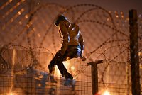 Тела со связанными руками и ногами вынесло на пляжи популярного курорта Европы