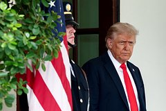 Трамп заявил о сошедшем с ума Маске