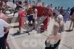 Туриста с остановкой сердца реанимировали в течение часа на пляже в Сочи и спасли