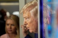 В Лос-Анджелесе ввели комендантский час на фоне беспорядков