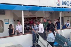 В воде на российском теплоходе нашли опасные бактерии после массового отравления туристов