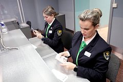 Азербайджанцев стали дополнительно допрашивать в аэропортах России