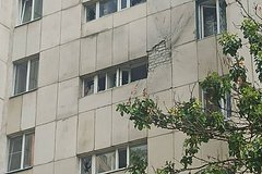 Беспилотник ВСУ влетел в многоэтажку в Белгороде