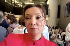 Депутат Госдумы застряла в аэропорту Москвы из-за коллапса в авиации